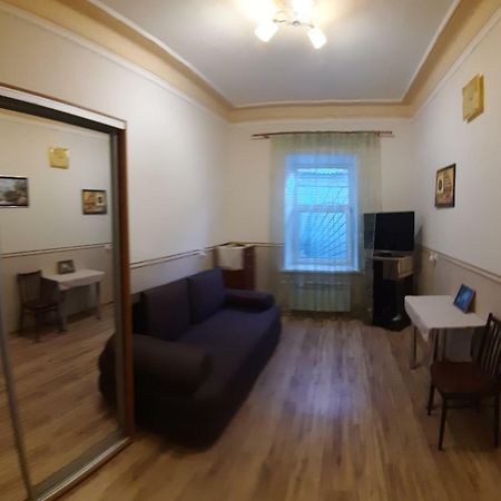 Уютная Квартира На Молдованке Odessa Exterior foto